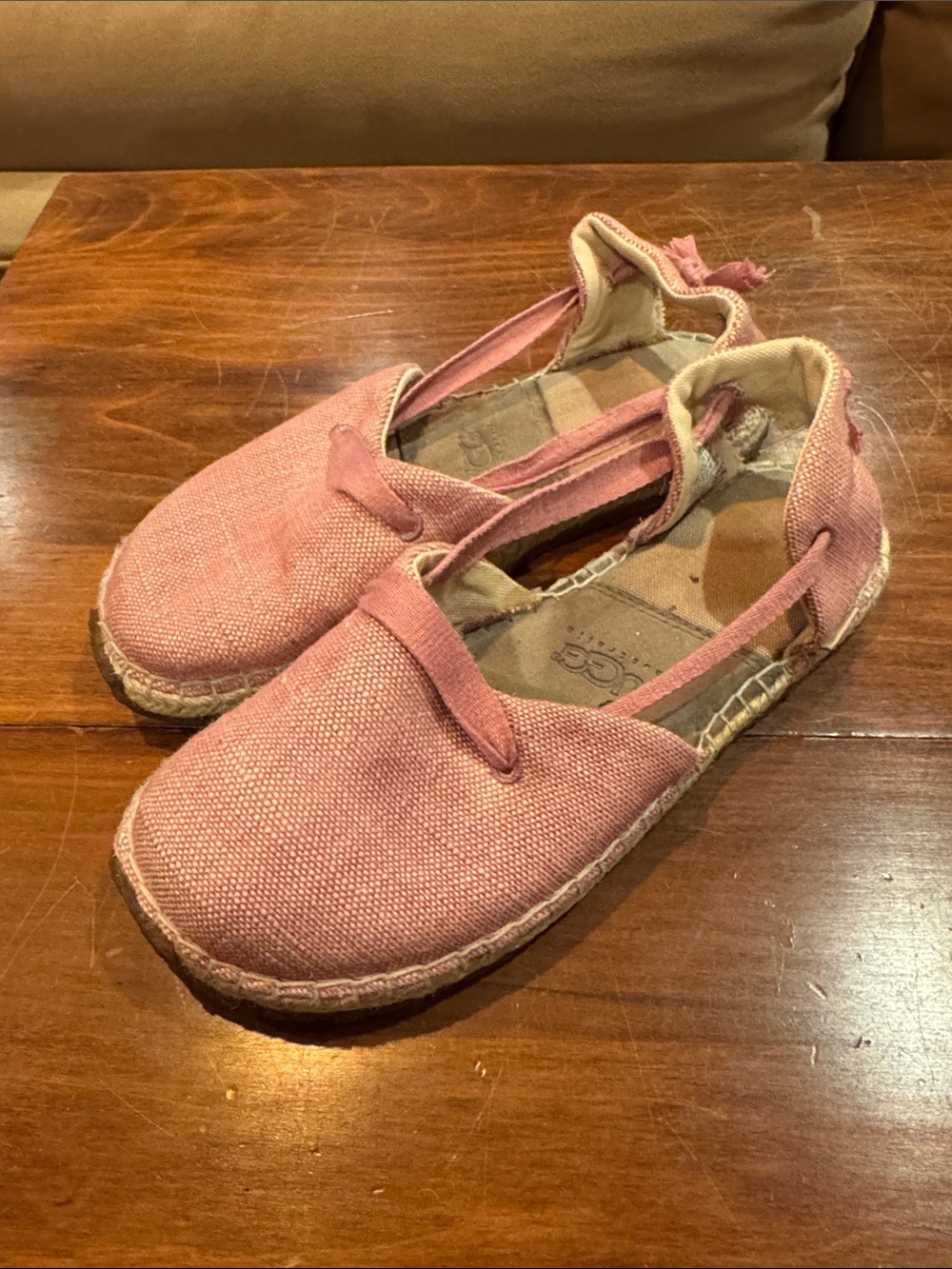 UGG Espadrille Sandal Shoes Cotton Cloth Pink Girls Size 3 Comfort Walking UGGS